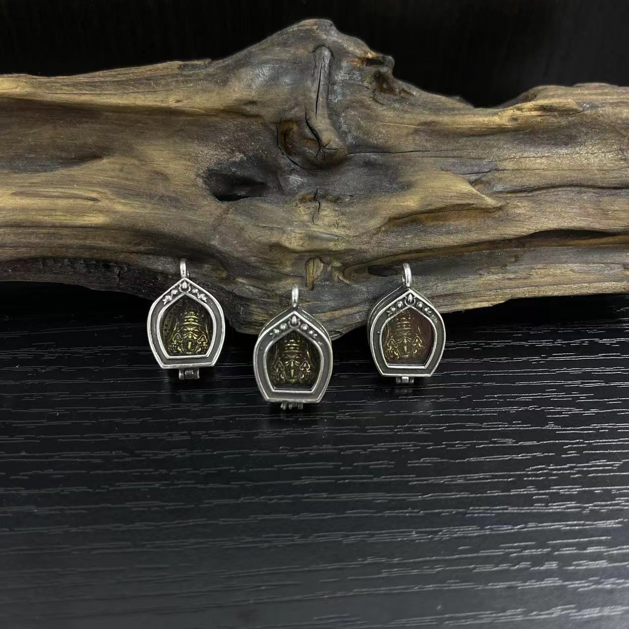 e89721371d5a0227daebc3b1b8c8ee