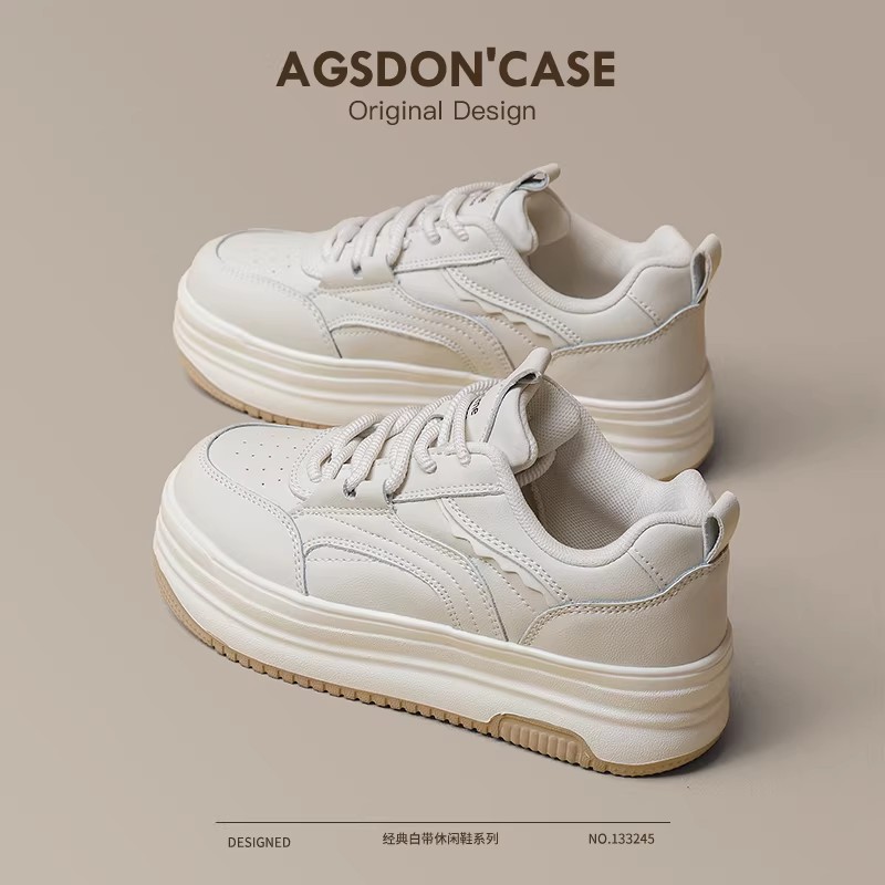 Augu Shi Deng zapatos blancos con suela gruesa para mujeres 2026 nuevo primavera y verano gran hermoso con suela suave mostrando zapatos deportivos casuales altos