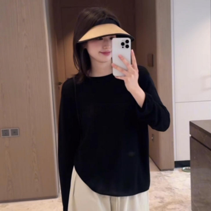 Linx's Same Style as Bo Wei's Summer Thin Designer Fashion Round-Neck Pullover Knit Sweater, Simple and Elegant, Slimming and Suitable for Commuting