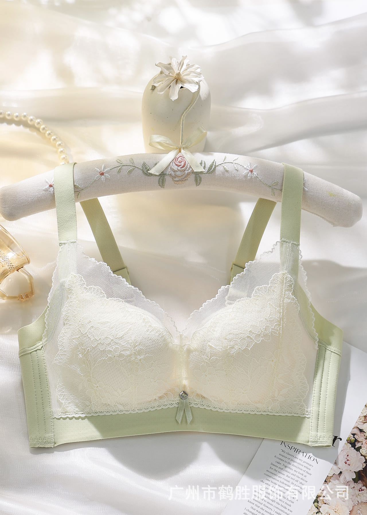 Venta directa de fábrica comercio electrónico transfronterizo Sudeste de Asia Vietnam Tailandia damas sin costuras sujetador de recogida lateral cómodo