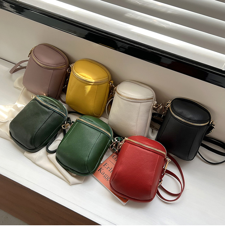 294g Weight Polyester Lining Material Sewing Thread Fashion Element Zipper Closure Type Single Shoulder Strap Strap Type Crossbody Bag Bags Type Casual Occasion Genuine leather Material Solid Color Pattern All Seasons Season Women's Gender Streetwear Style Shell Shape Women's Solid Color Genuine Leather Sewing Thread Zipper Phone Wallets 29