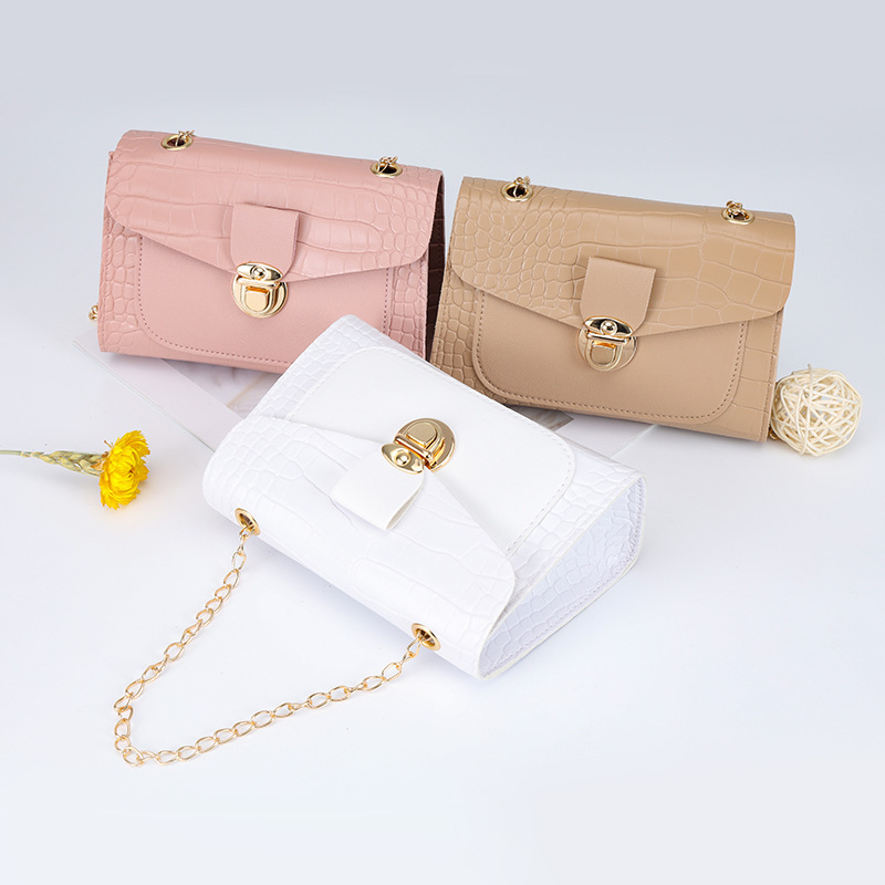 2022 nuevo bolso de mujer simple de moda bolso de hombro bolso de cadena fuente de fábrica de cabello recto image 5