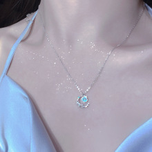 梦幻浪漫星月光石项链唯美星辰月光元素高级感时尚锁骨链独特配饰