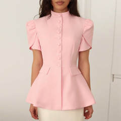 ヨーロッパとアメリカのクロスボーダー婦人服 2025 夏の新ファッションスタンドカラーボタンソリッドカラーウエストスリム半袖スーツトップ