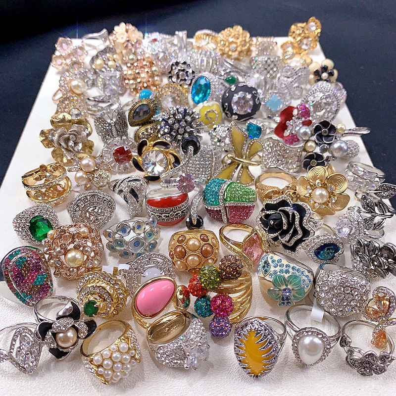 European and American exaggerated retro diamond-studded rings, fa