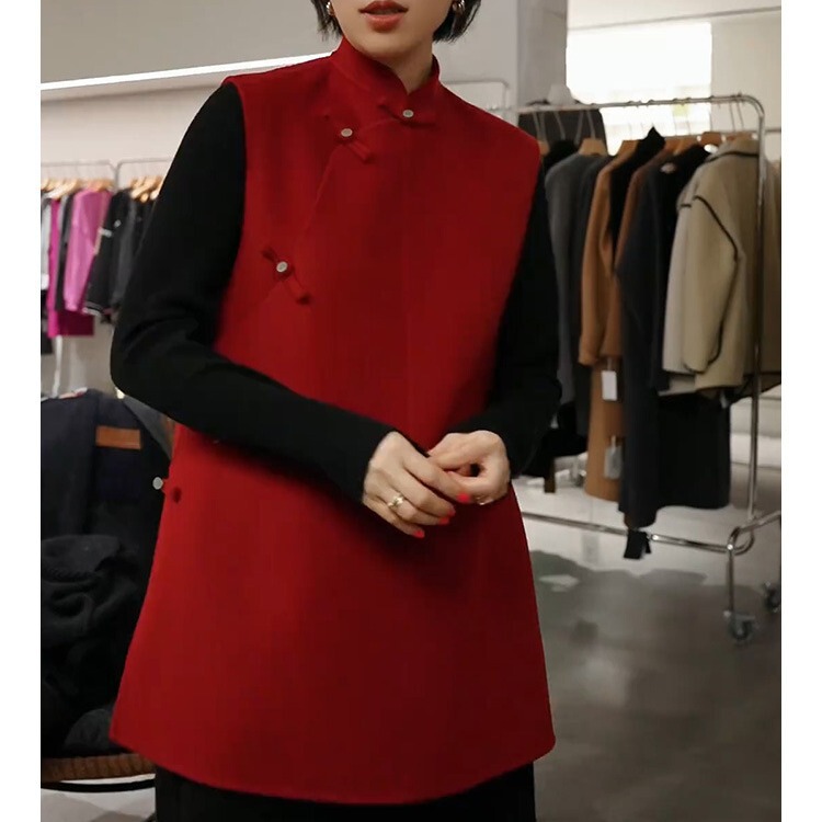 2026 Autumn and Winter New Style New Chinese-Style National Style New Year and Christmas Chinese-Style Super Stylish Vest for Women with a High-End Feel and Age-Reducing Effect