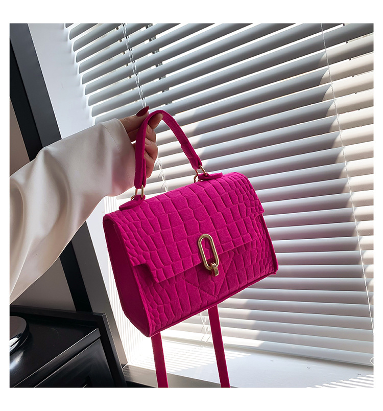 Streetwear Style Women's Medium Felt Solid Color Streetwear Flip Cover Handbag