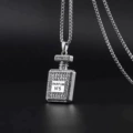 No.5 perfume bottle + 3.0*7cm pearl chain