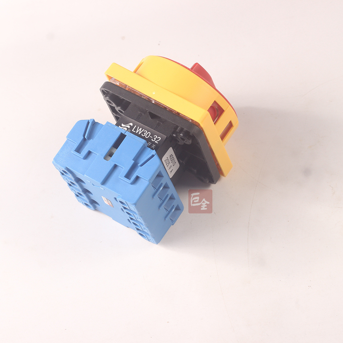 ���� ��Ͽ���LW30 4P 32A ת������ LW30-32 400010