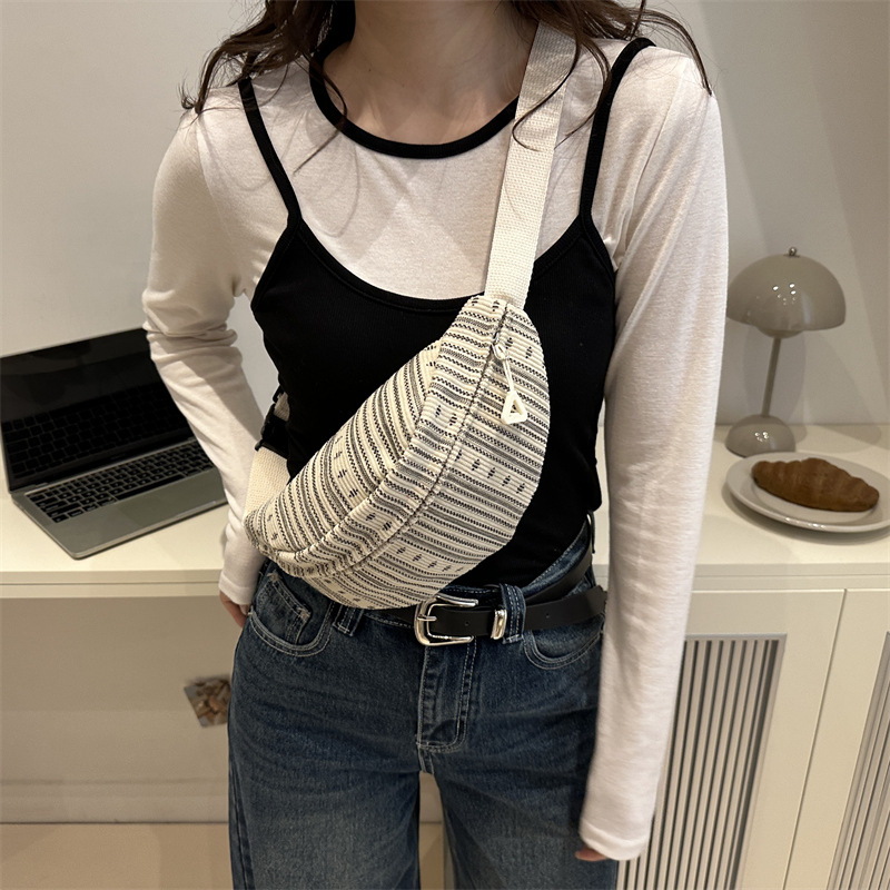 bolsos de chicas japonesas bolsos de pecho impresos bolsos de cintura de chicas suaves bolsos de nicho simple bolsos deportivos universales