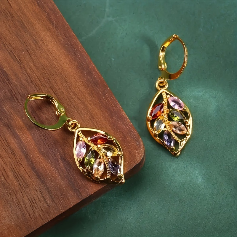 Nuovi orecchini creativi con diamanti e foglie scintillanti, alla moda femminile, con design traforato, tutti abbinati, con fibbia colorata_voghion.com