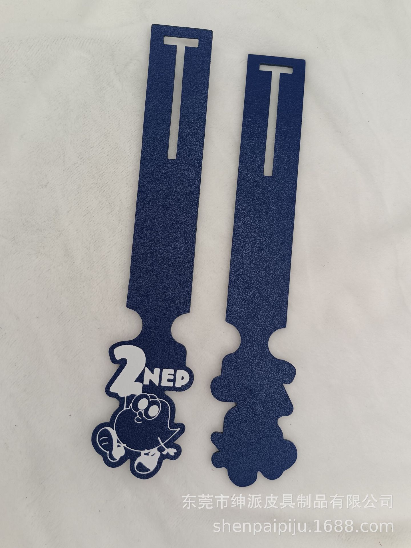 一体式行李牌PU皮 烫白烫金logo定制