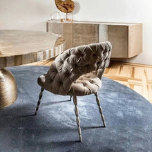 意式真皮餐椅轻奢高级感设计师款洽谈椅现代家用不锈钢靠背化妆椅