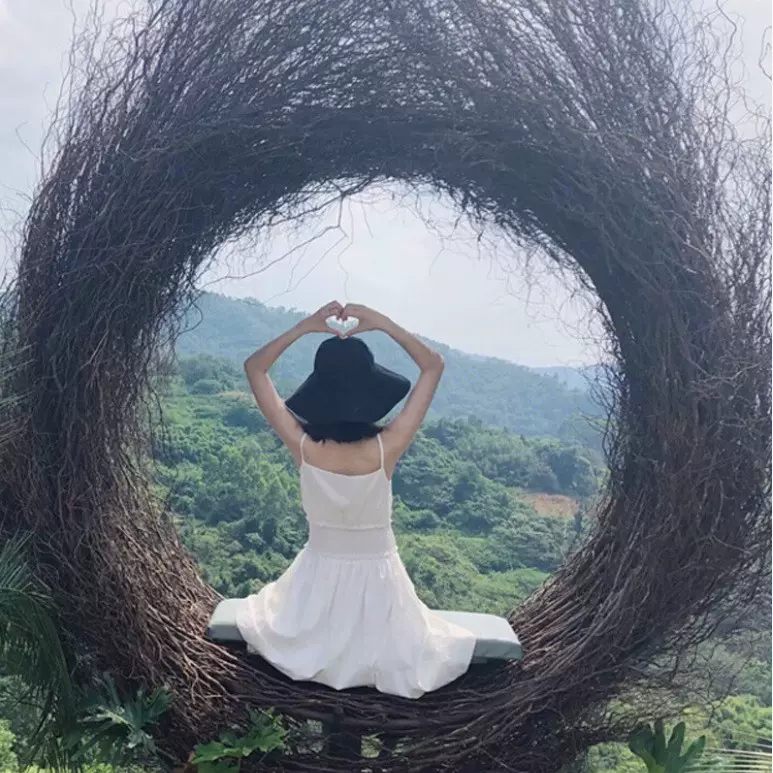 巴厘岛网红鸟巢创意打卡心形摄影花园藤编景观旅游酒店景区座椅
