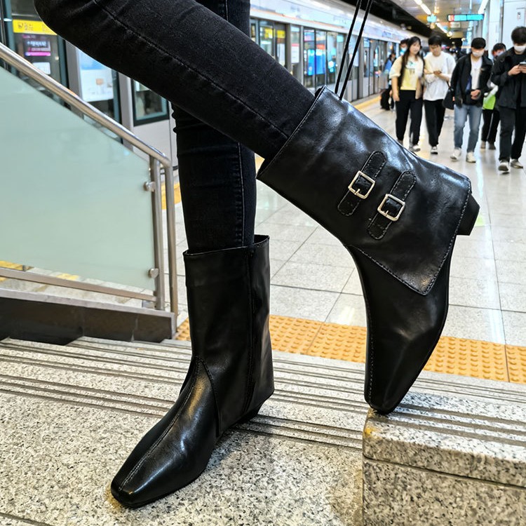 秋冬新款英伦粗跟瘦瘦尖头低筒时装马丁短靴裤管切尔西女靴