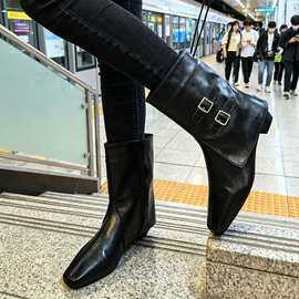 秋冬新款英伦粗跟瘦瘦尖头低筒时装马丁短靴裤管切尔西女靴