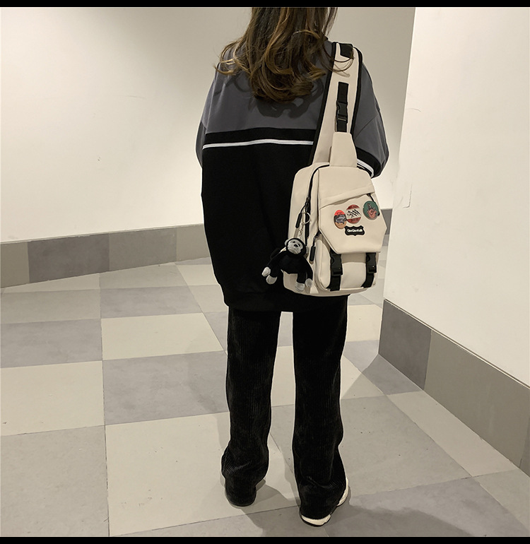 2023 New Leisure Large Capacity Chest Outdoor Versatile Sports Shoulder Bag Waterproof Couple Mobile Phone Student_voghion.com