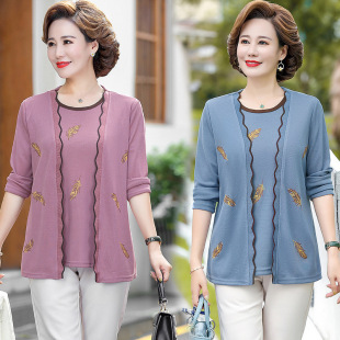 2021 New Mom autumn knitwear fashion 40-year-old middle-aged and elderly women Spring long-sleeved T-shirt top two-piece set