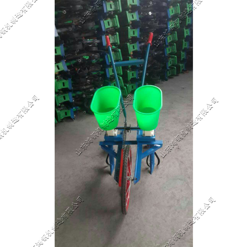手推玉米自动播种覆土机 手扶人力播种机 家用花生小麦点播机