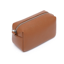 PUƤ���ռ{���p�㻯�y������logo���h���������л��y���m��Ůʿ