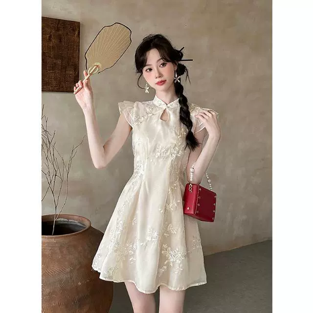 Новое летнее платье без рукавов в китайском стиле для высоких женщин, тяжелый вышитый чонсам, нишевая юбка, уменьшающая возраст.