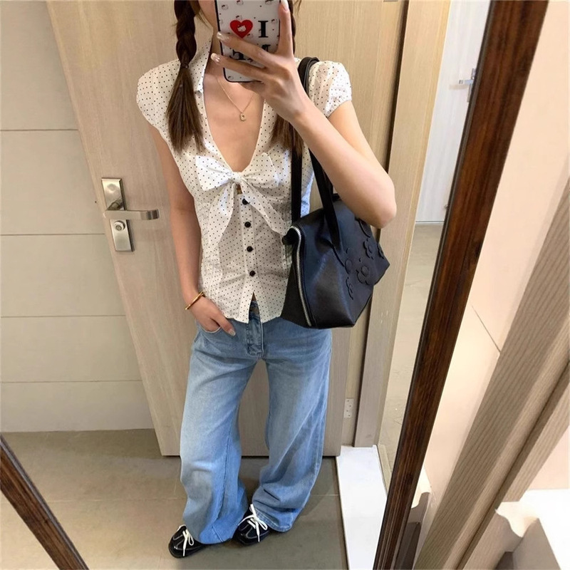 甜辣风白色波点短袖衬衫女装夏季辣妹修身收腰短款V领蝴蝶结上衣|undefined