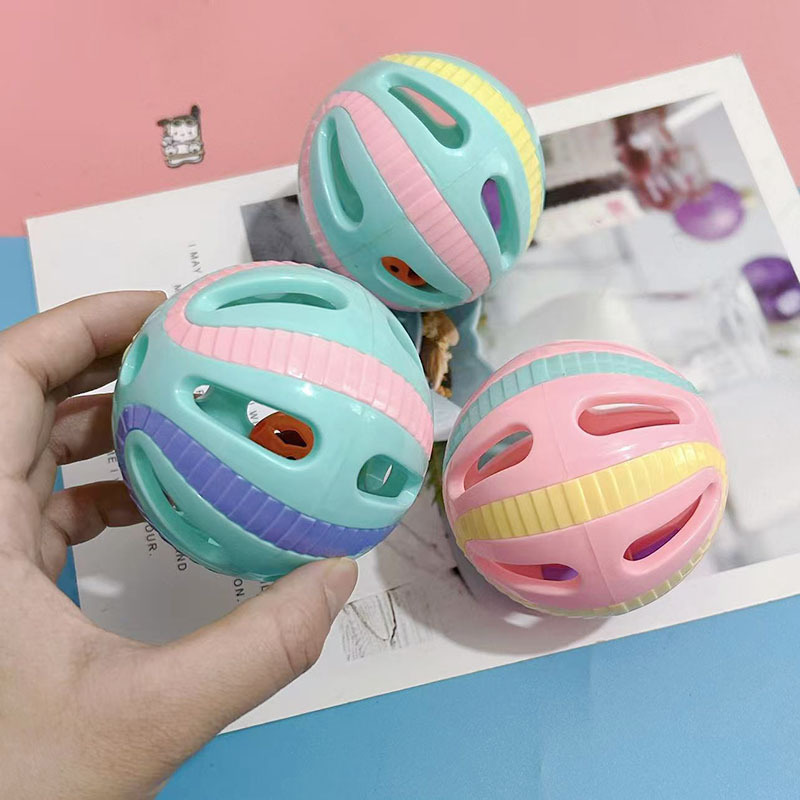 Nueva bola de juguete para gatos 8cm colorida bola de campana de plástico bola de juguete para gatos bola interactiva auto-comportante bola de juguete para mascotas