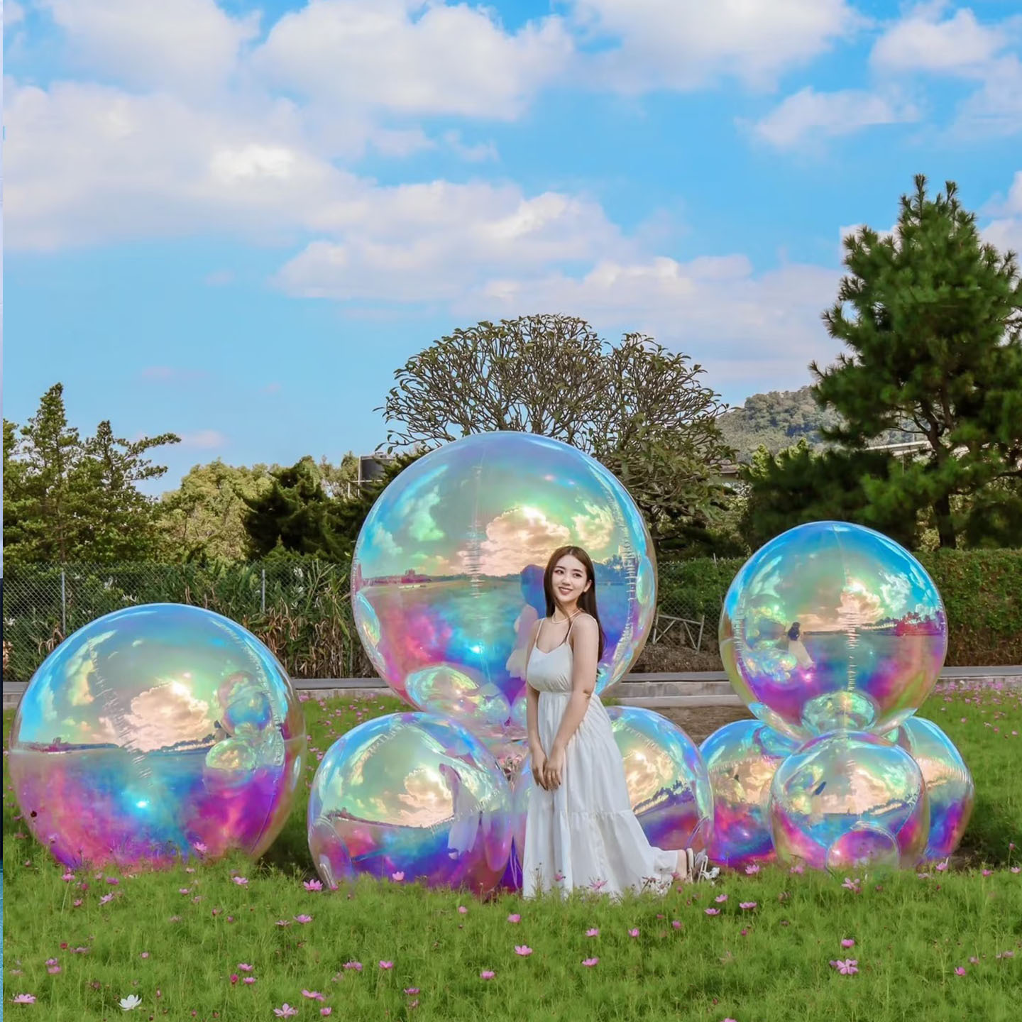 双层充气彩色炫彩pvc镜面球反射商场酒吧圣诞装饰舞台反光球气模