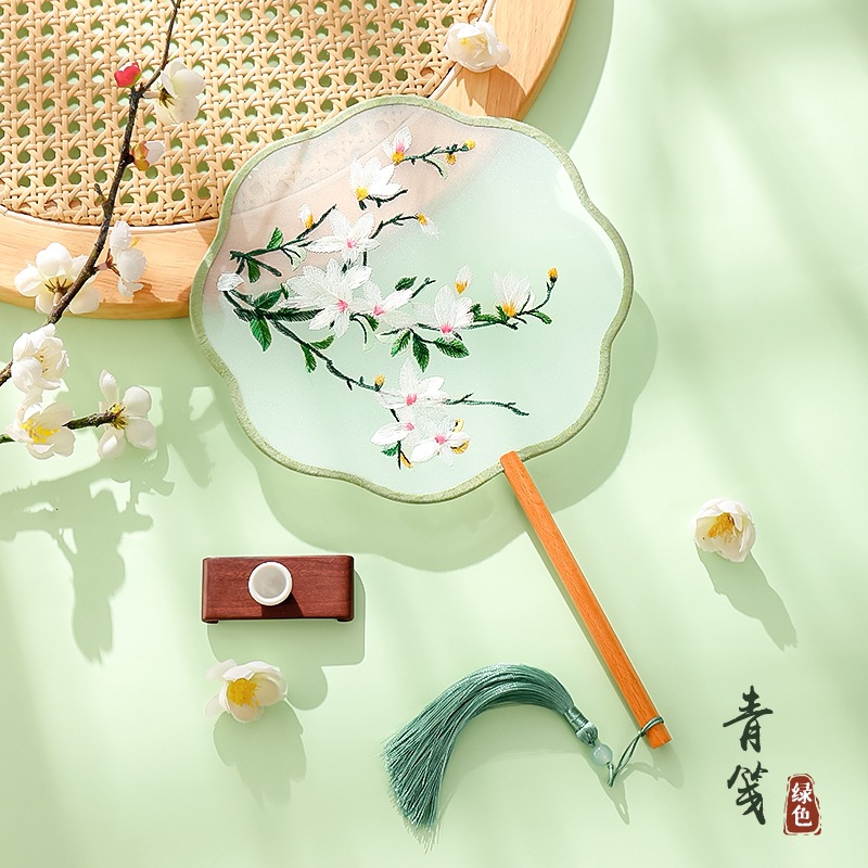 Fan de grupo bordado antiguo ventilador de baile chino estilo Han cheongsam doble cara Suzhou bordado ventilador redondo de danza infantil al por mayor