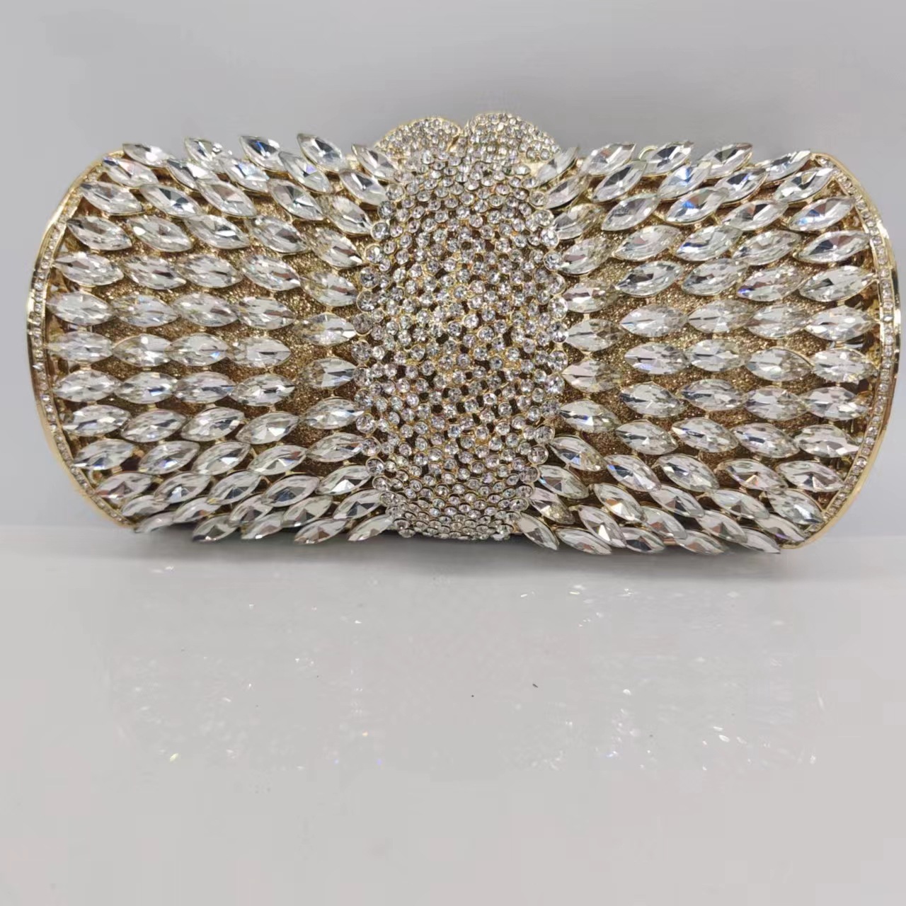 Túi clutch nữ dạ hội đính kim cương giả kim loại rỗng pha lê sang trọng — Đế Vàng Kim Cương, Nền vàng kim cương trắng, Màu tím, Màu bạc chi tiết 1