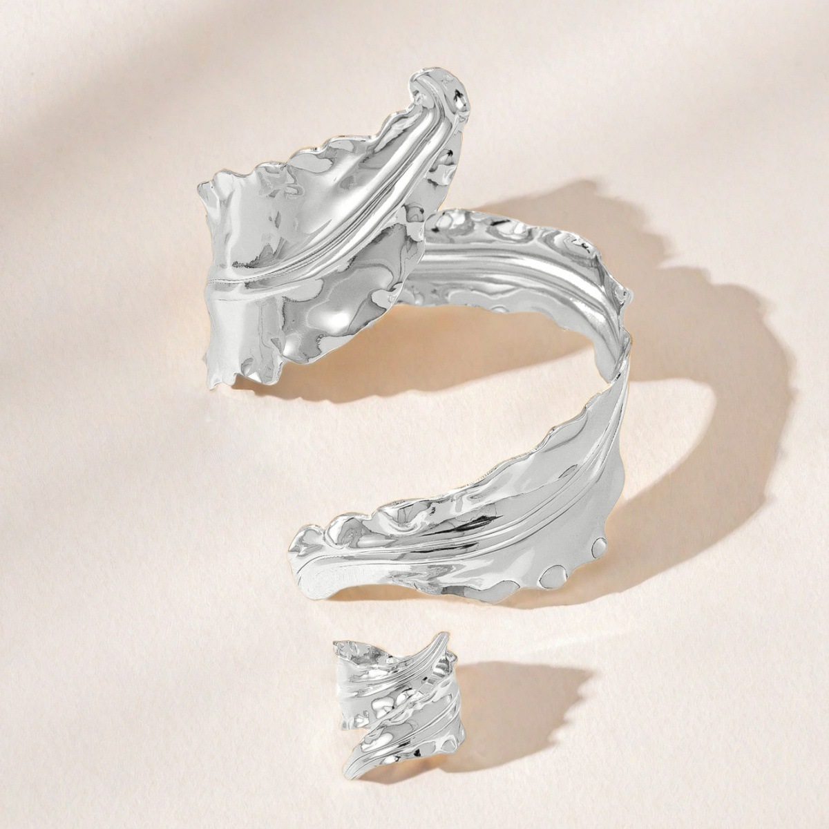 Ventas transfronterizas calientes personalidad exagerada estilo de pulsera abierta damas anillo combinación de estilo punk retro conjunto de joyas