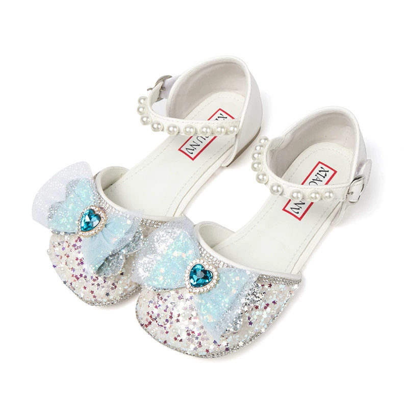 Сандалии для девочек 2023 лето новая мода иностранная детская плоская обувь удобная мягкая подошва хрустальная принцесса обувь