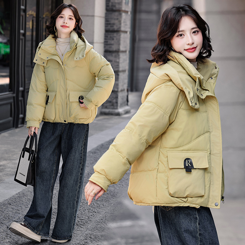 2025 nueva moda corta chaqueta de algodón de plumón de mujer sensación de diseño de chaqueta de algodón pequeño grueso y suelto image 1
