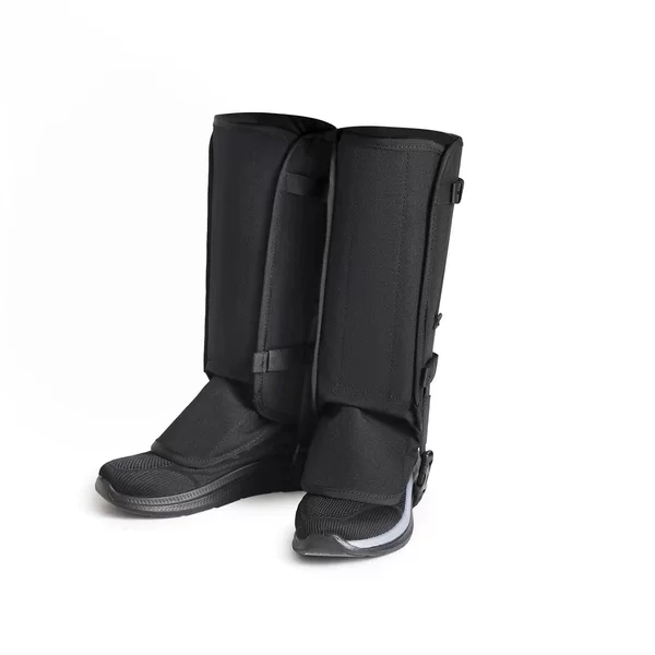 Cross-border outdoor products: anti-snake bite leg covers, anti-scratch knee pads for hiking and camping, anti-snow shoe covers, leg guards