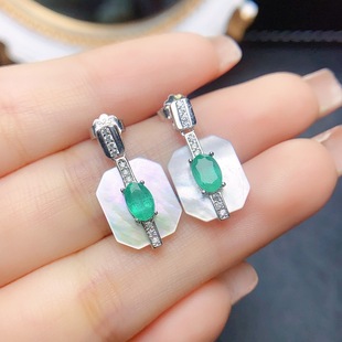 Factory wholesale explosions natural emerald earrings S925 silver inlaid main stone 4*6 selling Europe and the United States a generation of hair