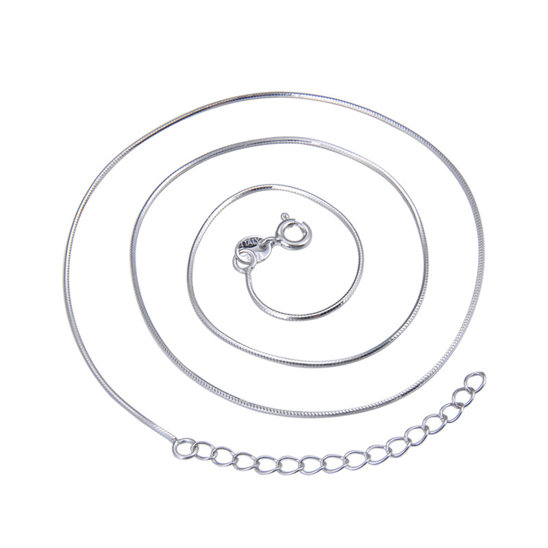 S925 collar de plata esterlina de los hombres colgante-cadena libre cadena desnuda fina cadena de hueso de serpiente Cadena de clavícula accesorios de cadena plana apilada del todo partido de las mujeres