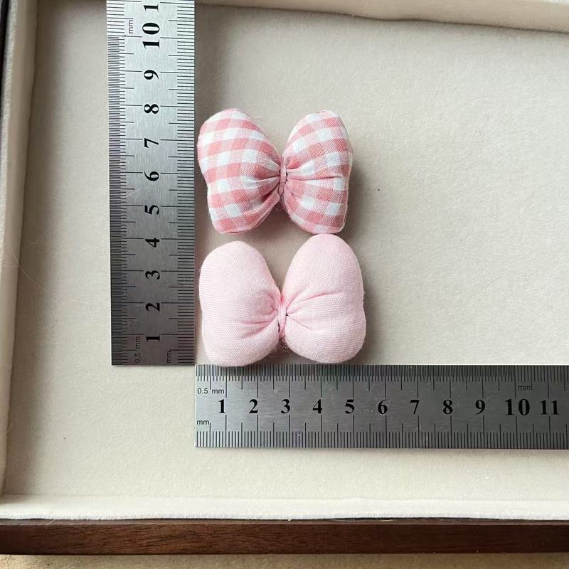 甘いピンクの格子の綿の枕の蝶結びの子供のヘアピンの携帯電話のケースの靴の靴下の服装の補助材料の装飾|undefined