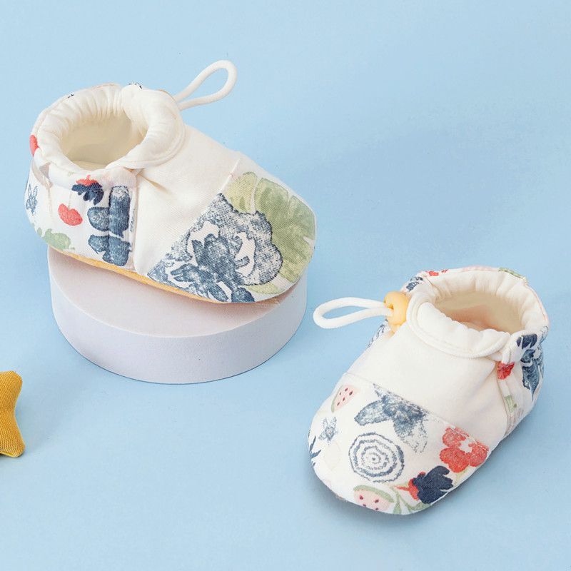 Baby shoes spring and autumn clip cotton shoes cotton soft bottom toddler shoes newborn baby 0-3-6 months 12 wear outside to prevent off 3