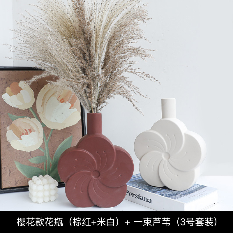 リビングルームの置物は軽くて豪華で高級な雰囲気のお酒棚の装飾品です。