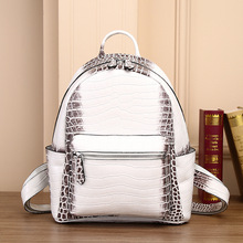 �¿���ƤŮ���p����M�ڲ�ɫ�מ��{Ůʿ���а���H������W������