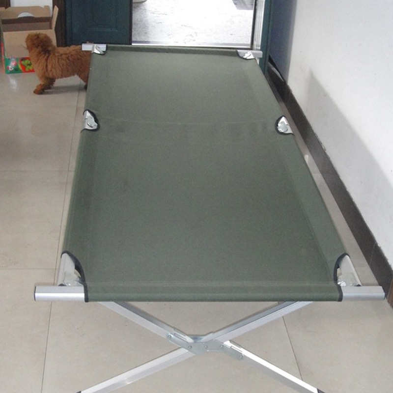 Suministro directo de fábrica de comercio exterior de aluminio cama de campamento de oficina almuerzo cama cómoda transpirable al aire libre cama plegable, camping