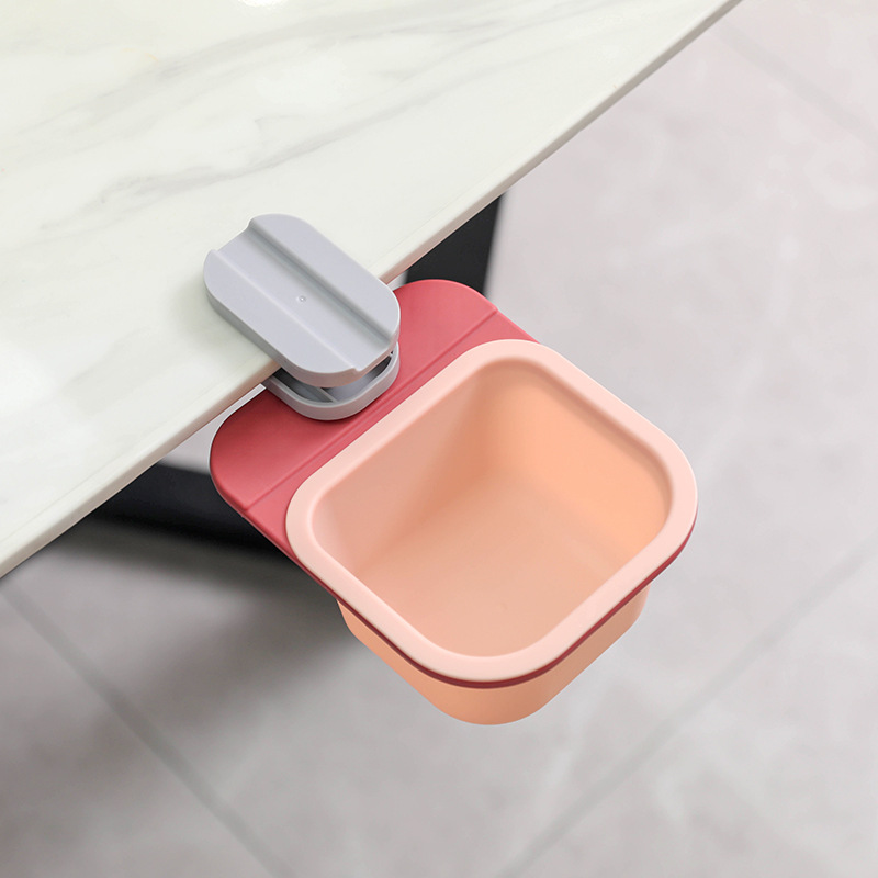 Pinza rosa (bolsa de basura gratis)