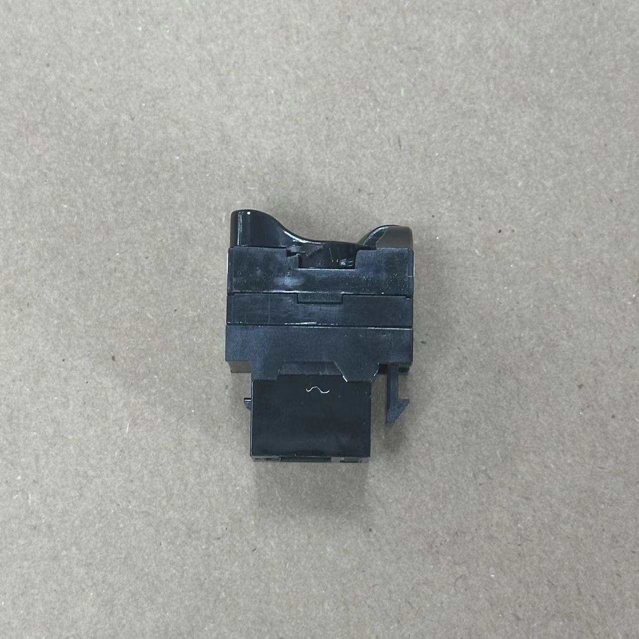 黑色旋转式免打线超六类CAT6A网络直通模块RJ45非屏蔽网络模块