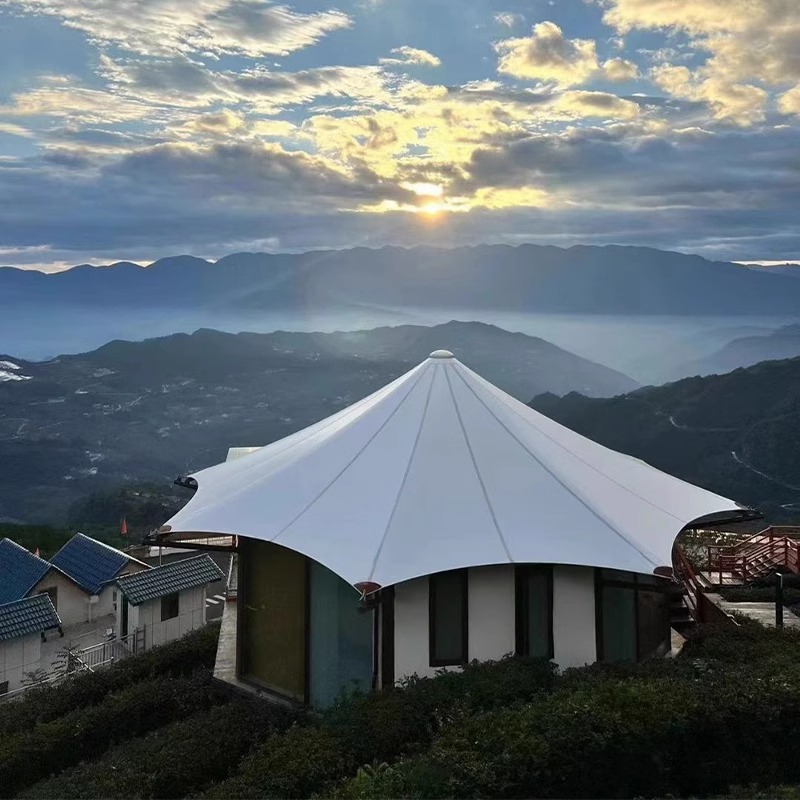 Tienda de hotel al aire libre a prueba de lluvia lugar escénico turístico vacaciones tienda de alojamiento residencial antiviento cinturón de fuego baño de dormitorio