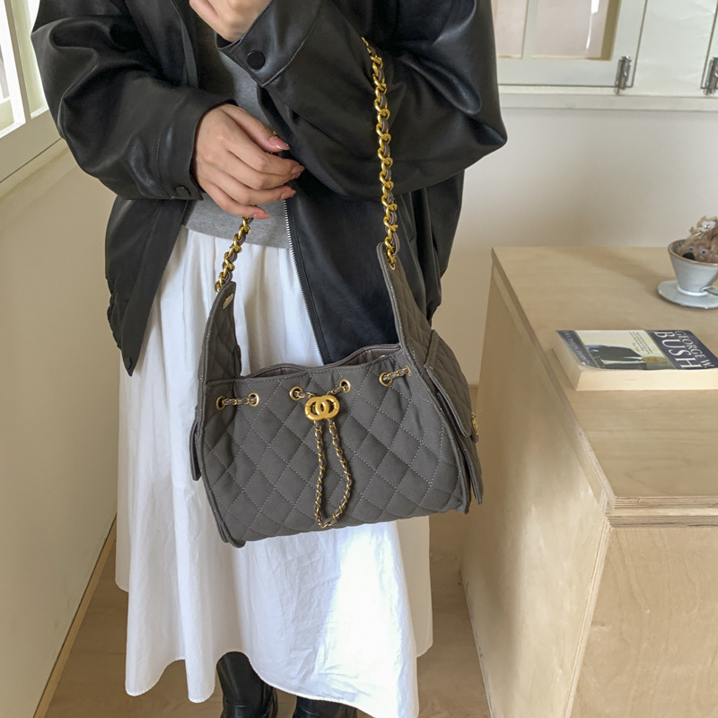 感菱格链条包包女2025新款潮百搭单肩斜挎包大容量抽绳水桶包|undefined