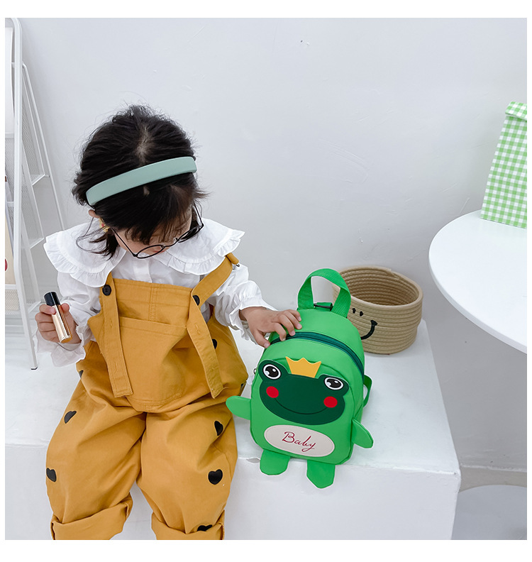 Kindergarten schoolbag for children, boys and girls, 1-3-5 years old, anti-wandering rope, cute frog, double-shoulder baby small backpack undefined