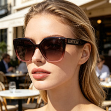 2025�¿�ŷ��ʱ�д��è��̫����Ů�߼���ī��Ů����sunglasses