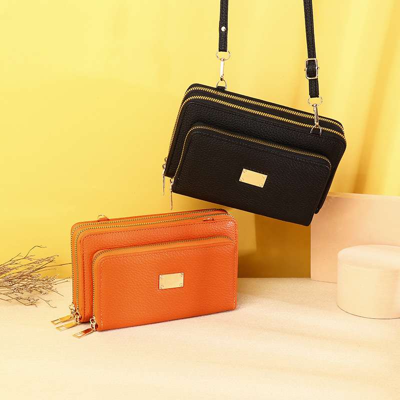 Women's Pu Leather Solid Color Streetwear Square Zipper Phone Wallets display picture 3