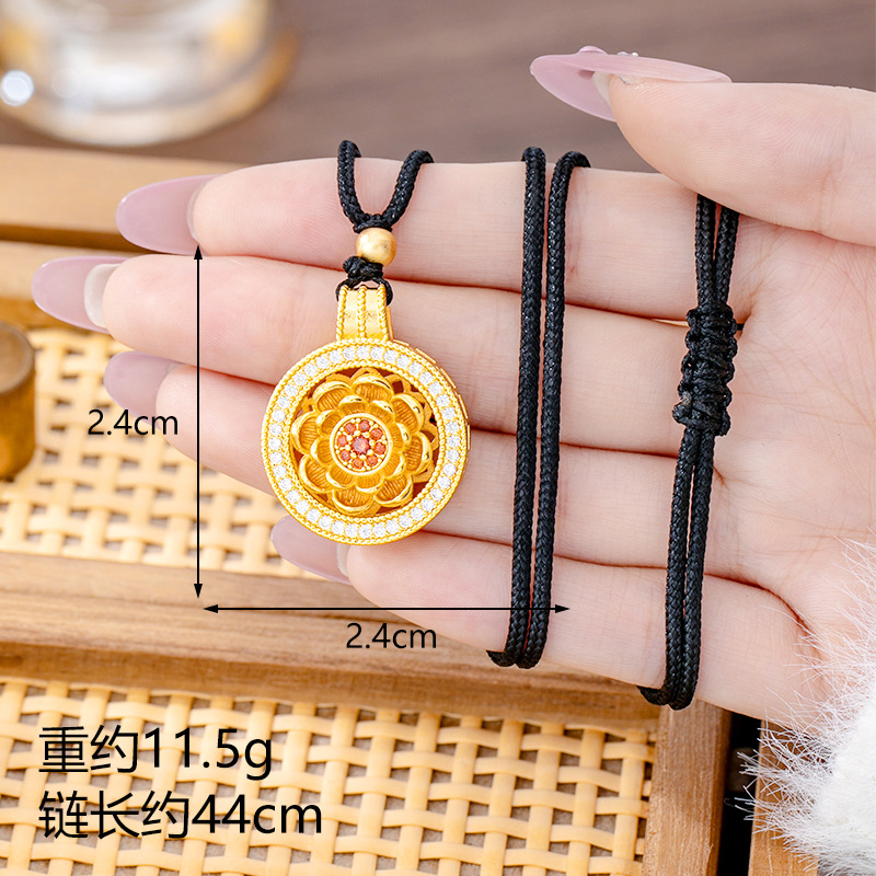 Collar de loto X4553 con cuerda negra.