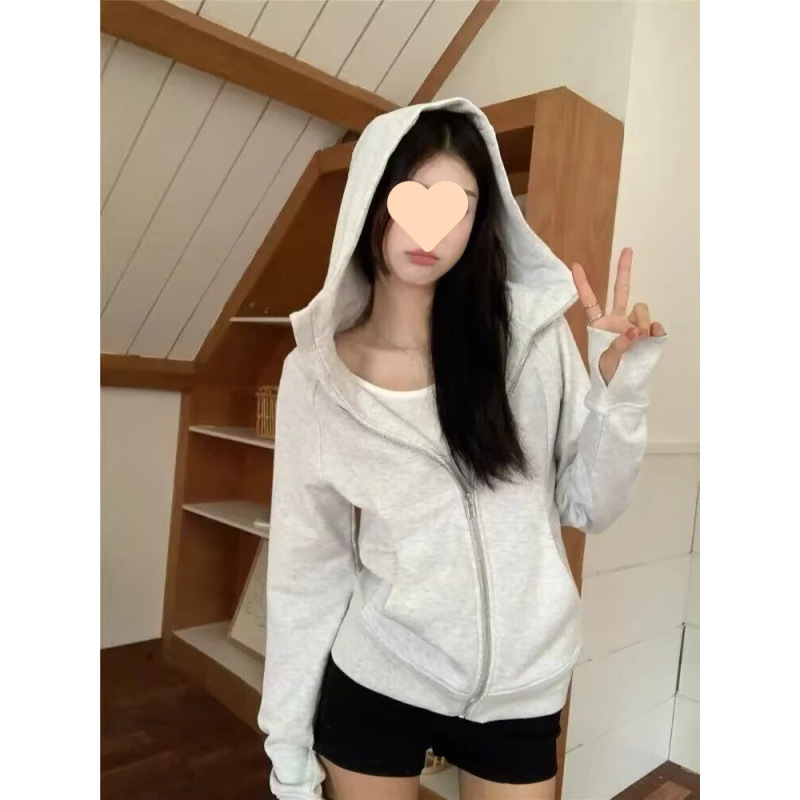 Long-sleeve with hood